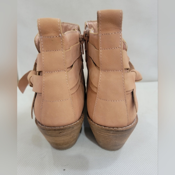 Kelsi Dagger Pink Ankle Boots - Picture 4 of 6